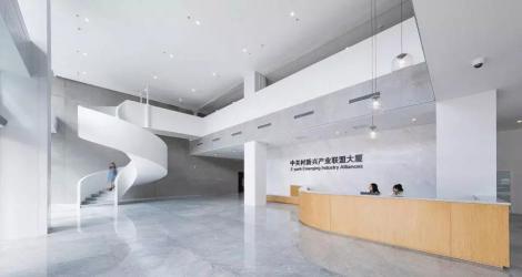 成都海倫天麓銷售中心，東方優(yōu)雅與現(xiàn)代融合的空間縮影！